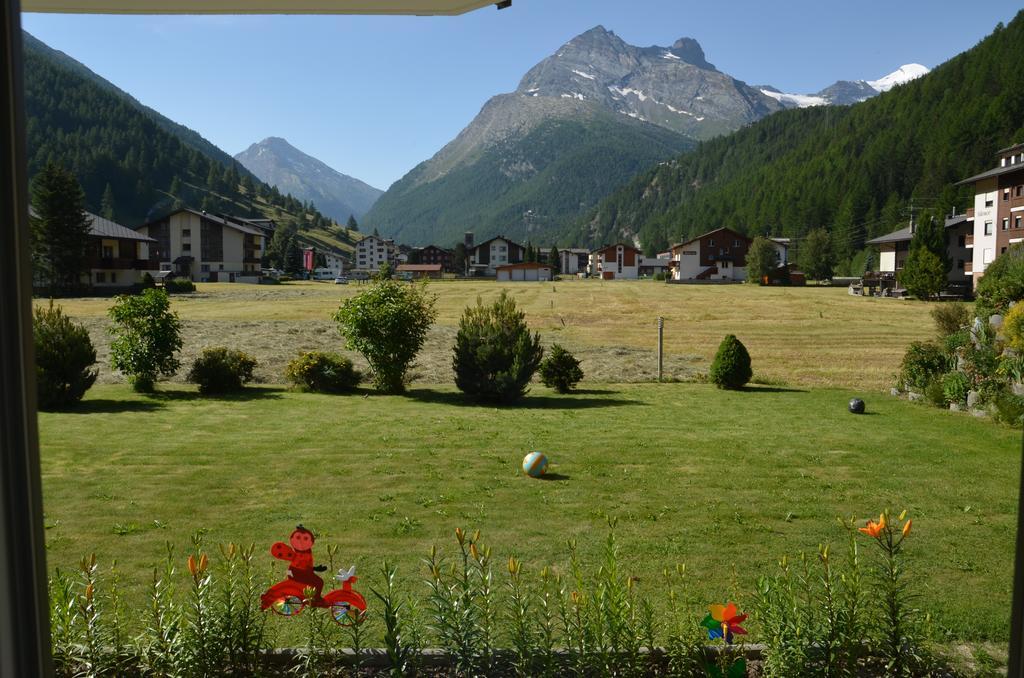 Haus Samurai Saas-Grund Quarto foto